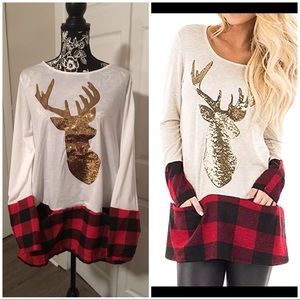 Off-White Plaid Reindeer Top with Pockets (💕also in PLUS💕